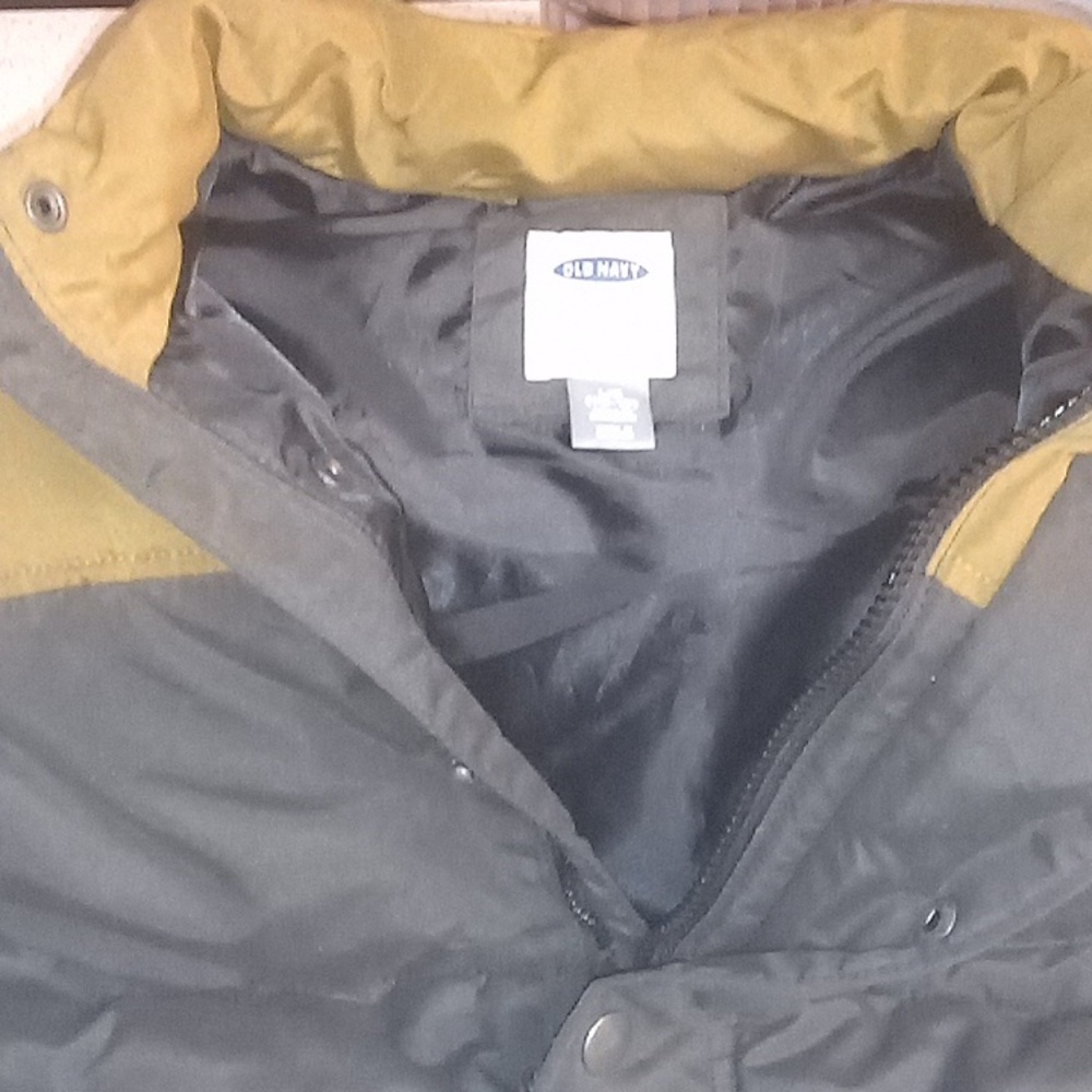 Vest - Picture 4 of 4
